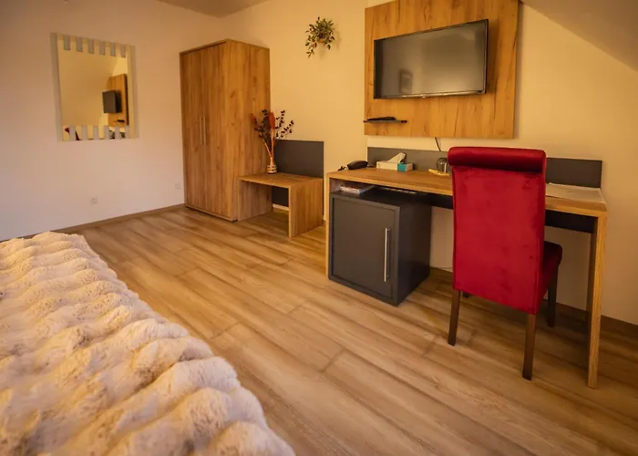 فندق Resort Nova Vcelnice 3*