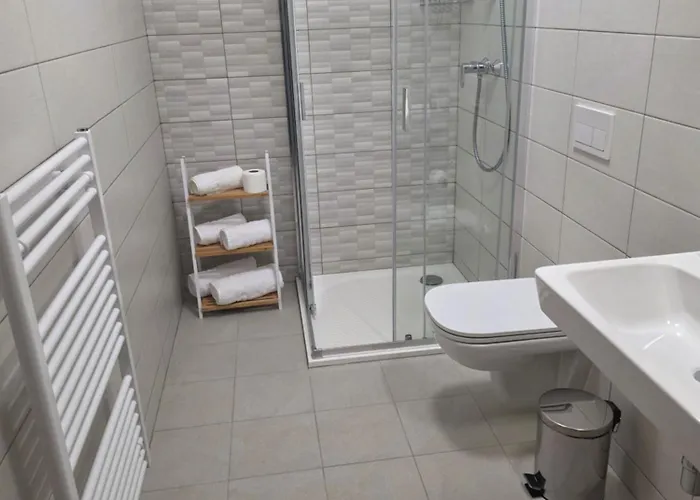 Resort Nova Vcelnice فندق 3*